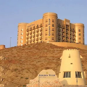 **** Курортный комплекс Golden Tulip Khatt Springs & ОАЭ